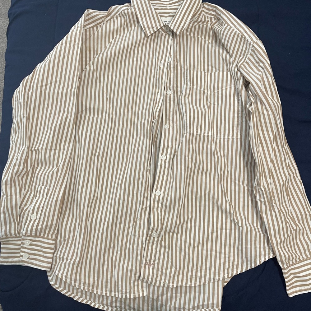 American Eagle Outfitters Brown and White Casual Button Down Shirt